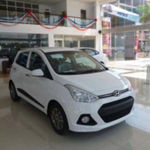 Huyndai i10 số sàn bản thiếu màu Trắng tại Nam Định