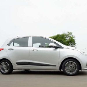 Hyundai i10 màu Bạc Tại Nam Định