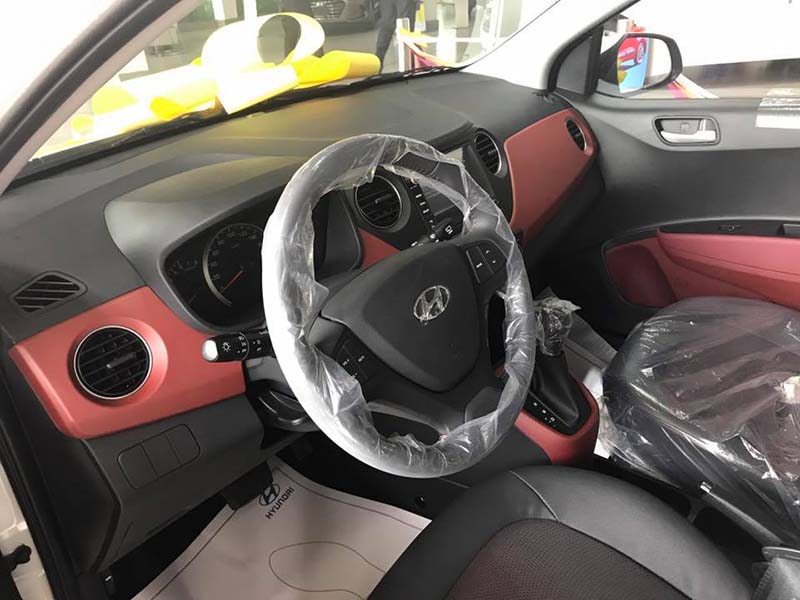 Nội thất Hyundai Grand i10 số tự động tại Nam Định